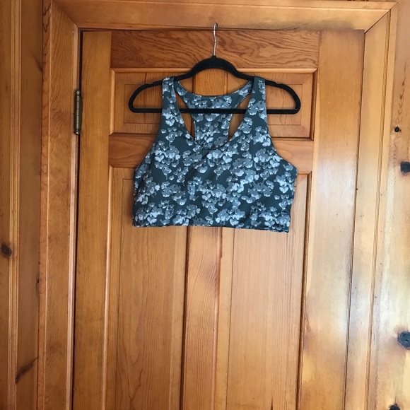 Zella Black Gray Sports Bra, Size 1X - Picture 1 of 4
